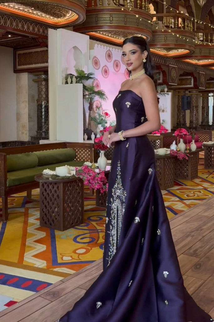 Sleeveless Purple Dress with Hand Embroidery
