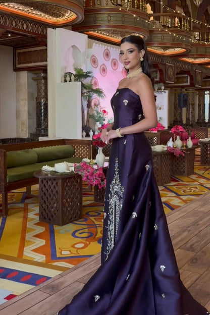 Sleeveless Purple Dress with Hand Embroidery